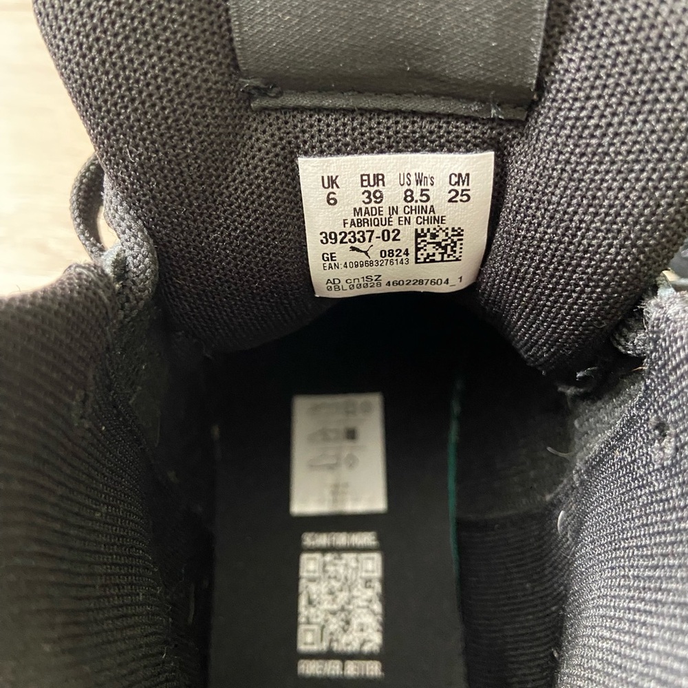 Puma Women's Black High-Top Sneakers - Picture 11 of 11